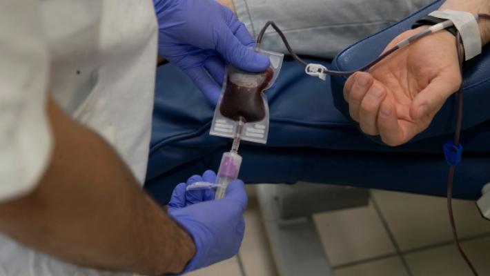 Donazioni del sangue, l'allarme di Avis e Fidas: &laquo;Con il nuovo decreto raccolta a rischio&raquo;