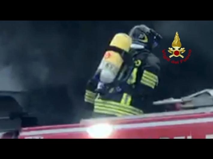 Incendio al tetto dello stabile adibito al controllo del comprensorio di Cerreto Laghi