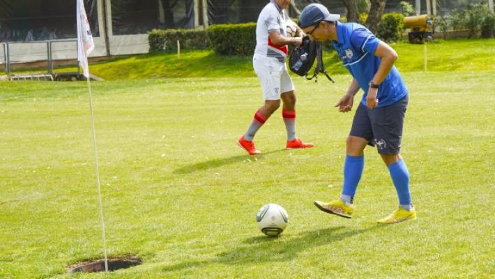 Ecco il golf con i piedi. Il parmigiano Incerti &egrave; campione italiano