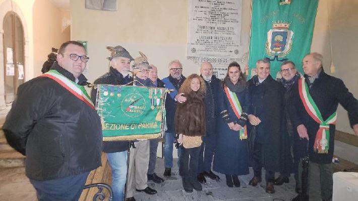 Bardi &laquo;accende&raquo; il Natale, ecco la nuova via Cella