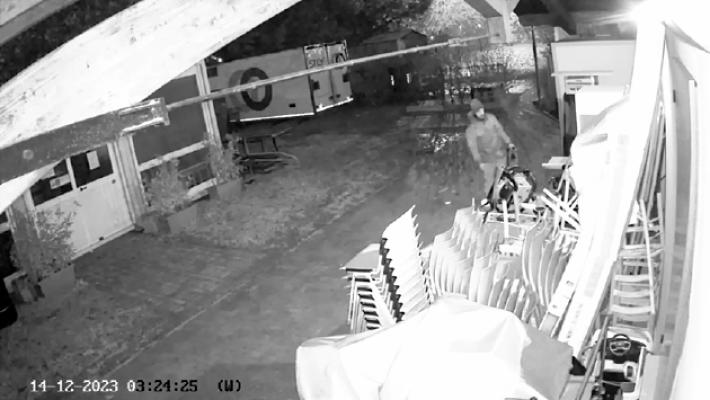 Il ladro torna a colpire: secondo furto in quattro giorni