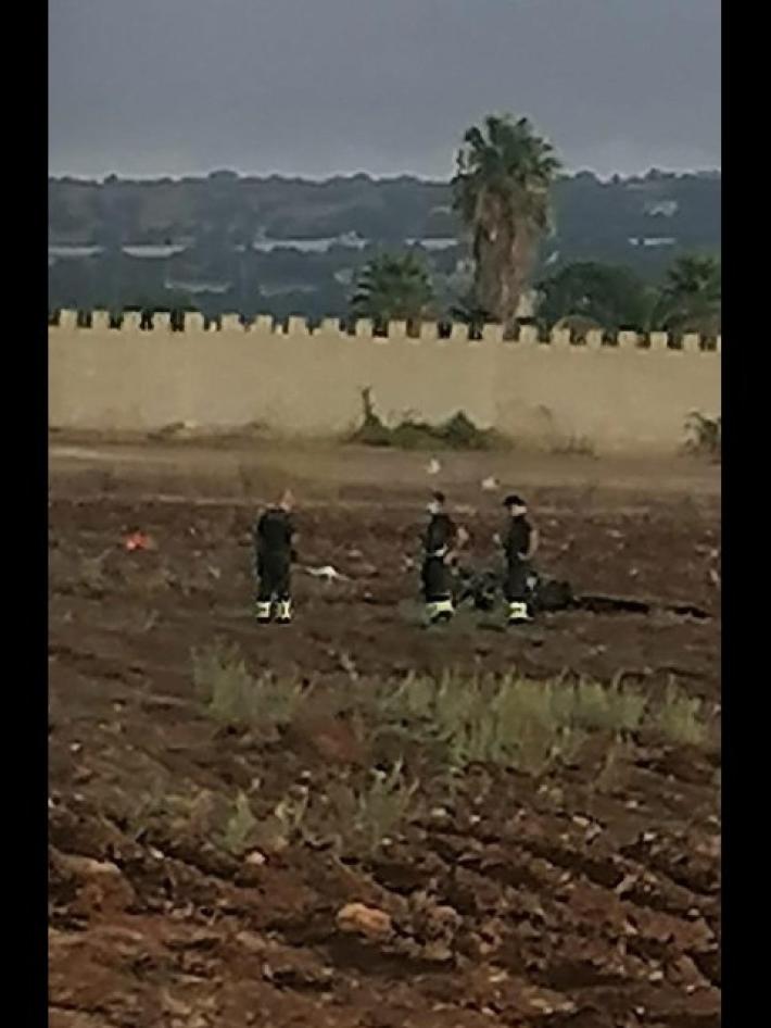 Deltaplano cade nel Ragusano, morto carbonizzato  il pilota