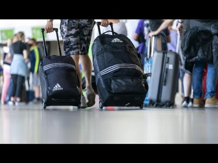 Covid, +31 casi, et&agrave; media 42 anni