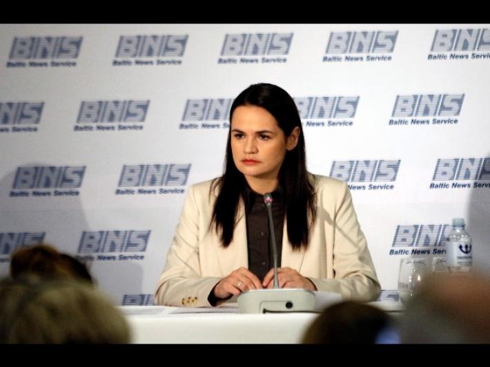 Tikhanovskaya, continuare con gli scioperi, via Lukashenko