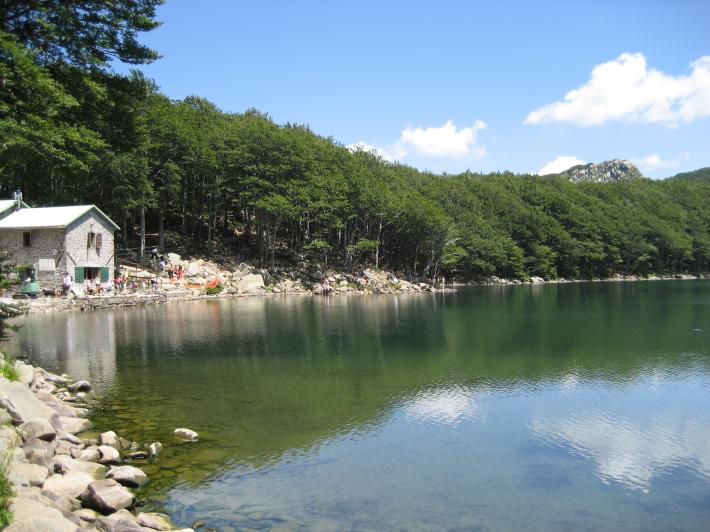 Lagdei, una escursionista si frattura la caviglia