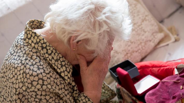 &laquo;Suo figlio ha avuto un incidente&raquo;. Un'anziana truffata