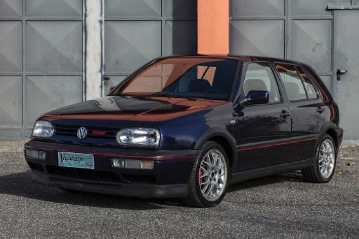 Quella Golf a Lisbona  targata RE nell'estate del '96