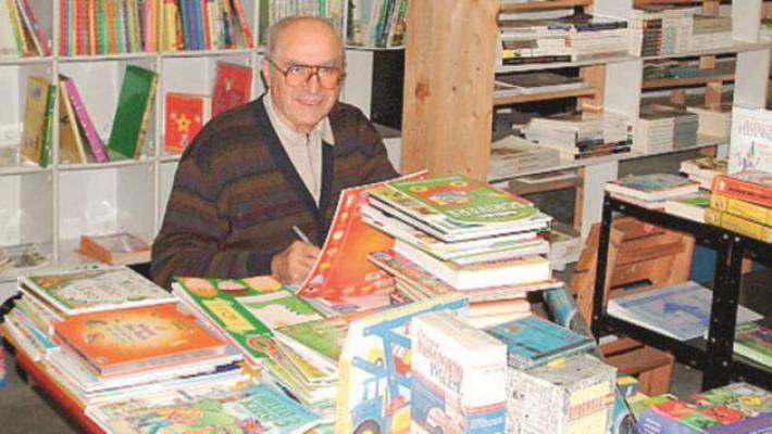 Fidenza, addio a Guido Bonomini, libraio della Vecchia talpa