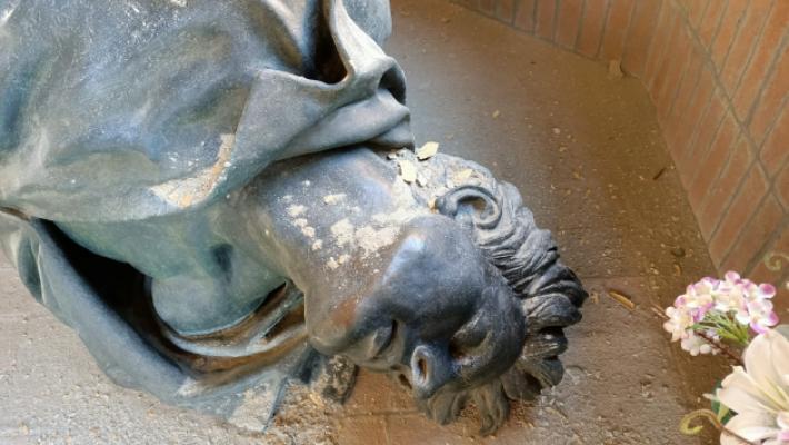 &laquo;Pioggia&raquo; di calcinacci sul Partigiano