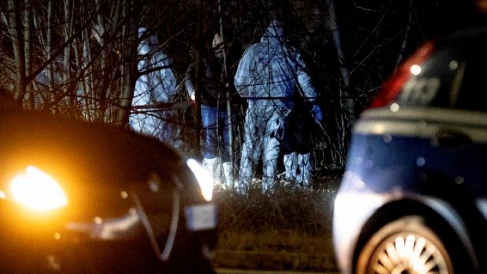 Cadavere di via Sidoli, la polizia indaga sulle cause della morte