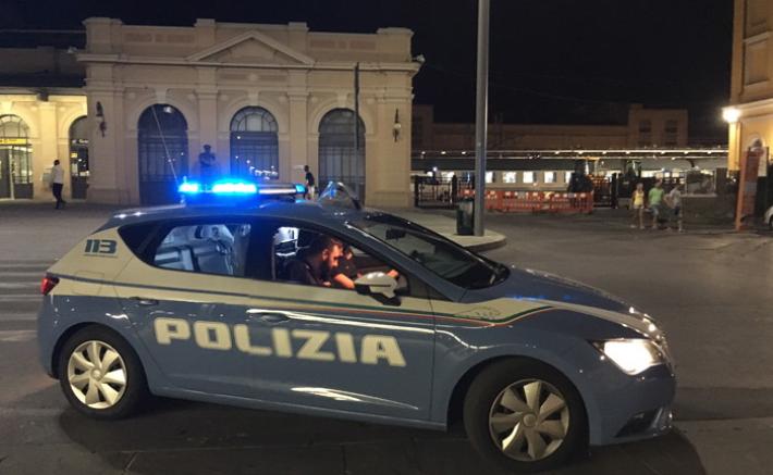 Pluripregiudicato, pericoloso, gi&agrave; espulso ma in giro in stazione. Nuovamente espulso, sar&agrave; rimpatriato in Tunisia