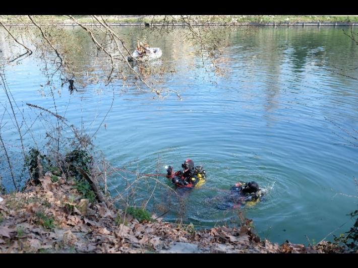 Recuperato a 125 metr&igrave; di profondit&agrave; il corpo dell bimba dispersa nel lago