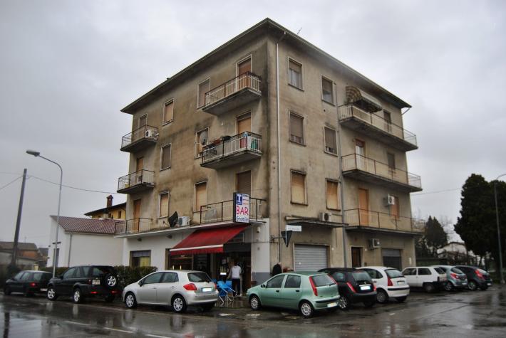 Furto di videopoker: i ladri sradicano inferriata e serranda