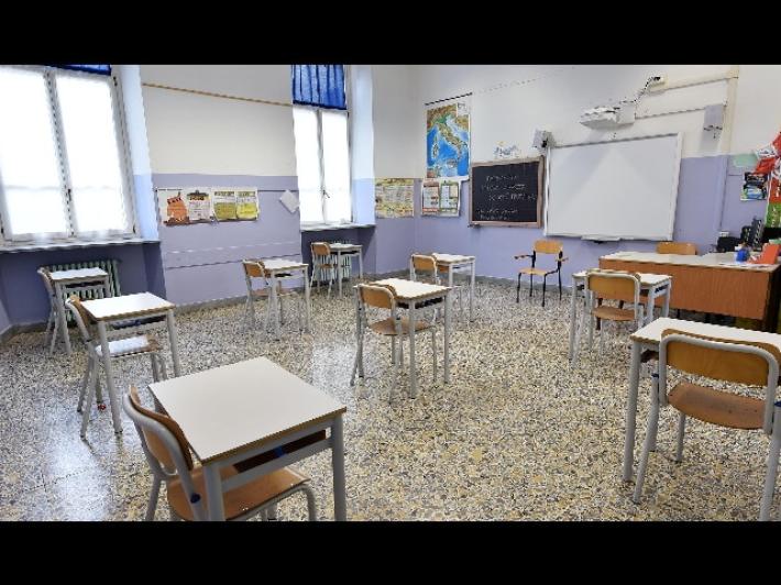 Botte e insulti al preside per l'alunno sospeso 