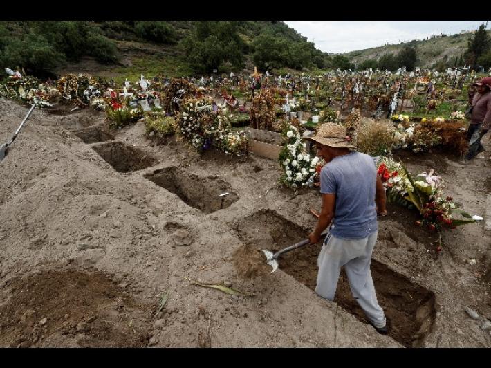 Messico: bimba si risveglia al suo funerale e muore poco dopo 