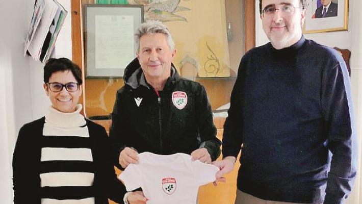 Il Rugby Colorno fidelizza i nuovi nati con un pigiamino