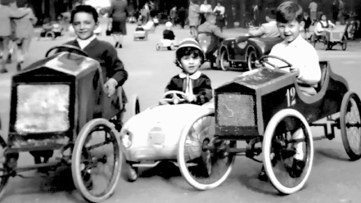 Automobiline e barche, la felicit&agrave; al Parco Ducale