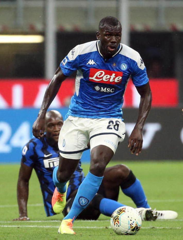 Patenti nautiche facili, coinvolti tre calciatori del Napoli