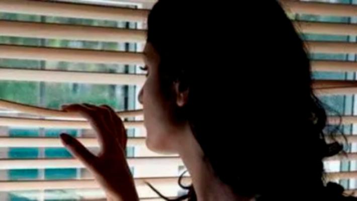 Dopo una condanna esce dal carcere e torna all'attacco dell'ex moglie: &laquo;Te la far&ograve; pagare&raquo;