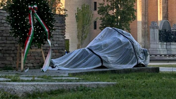 Partigiano &laquo;impacchettato&raquo;: scherzo di cattivo gusto?