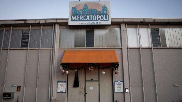 Ora &egrave; scomparsa anche tutta la merce dal magazzino