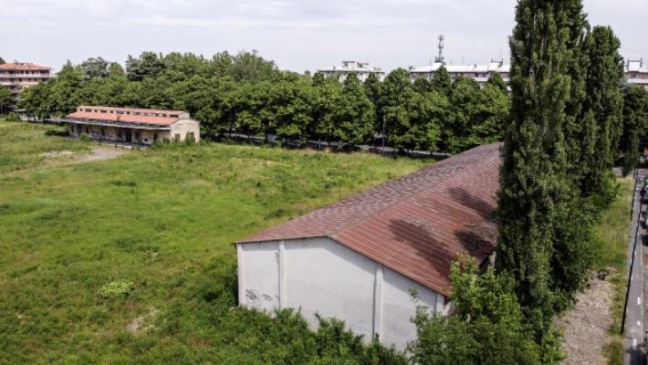 Ex Castelletto, al via la bonifica. Slitta la fine lavori per la nuova scuola media