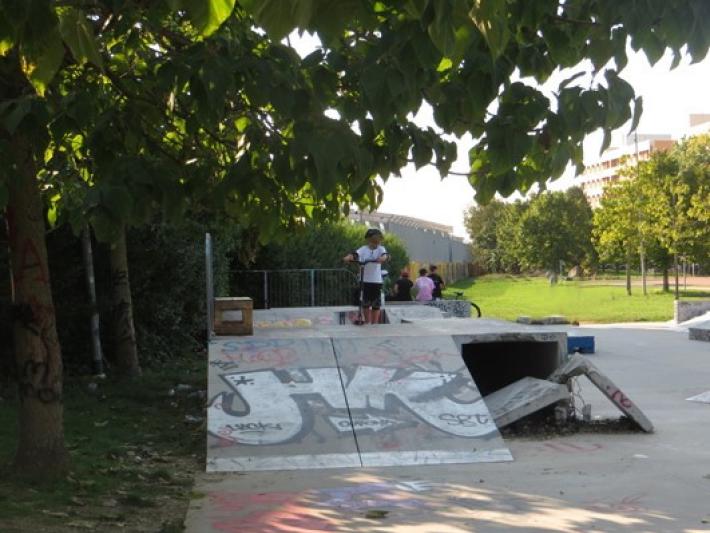 "SkatePark di via Paradigna, cos&igrave; &egrave; pericoloso"