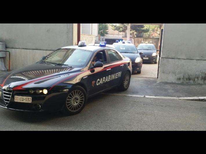 Medico accoltella la moglie e muore gettandosi dal 5&deg; piano