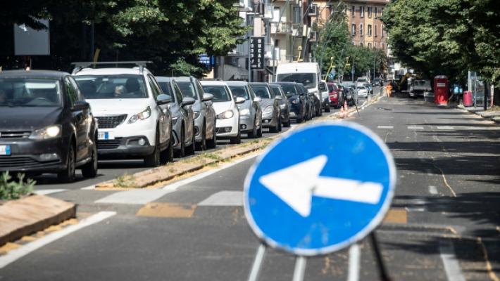 Viale Piacenza, via Torelli e via Mantova: tre cantieri al via. E il traffico annaspa