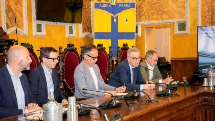 &laquo;Unire le forze per l'Alta velocit&agrave;&raquo;