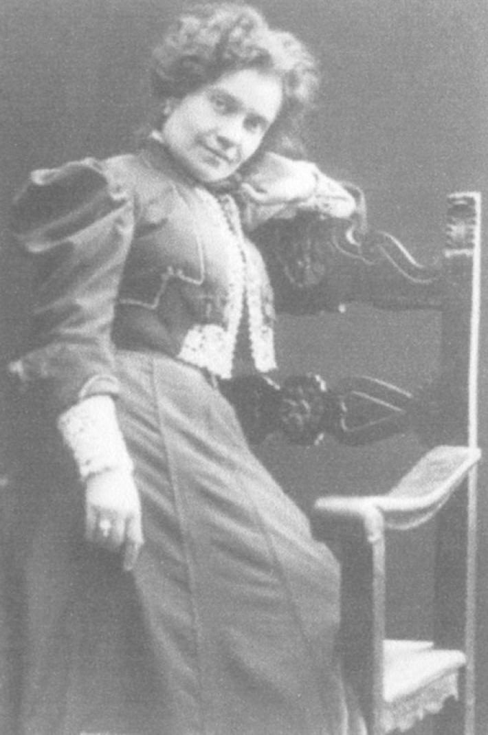 Ada Negri in fuga a Villa Paganini