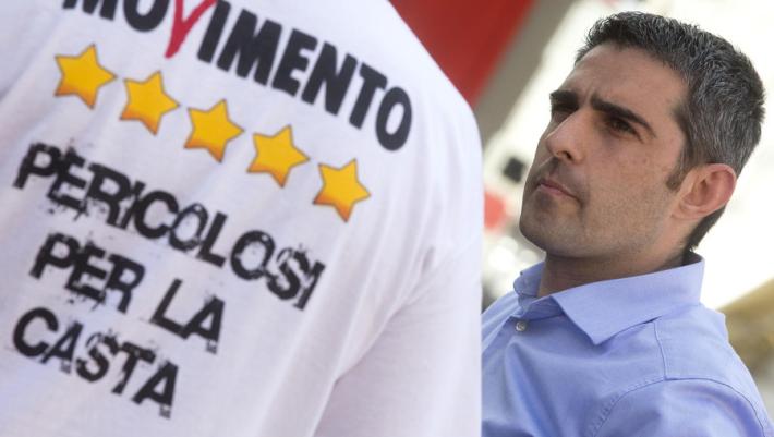 Il "fuori-palco" di Pizzarotti: "Ci serve pi&ugrave; concretezza"