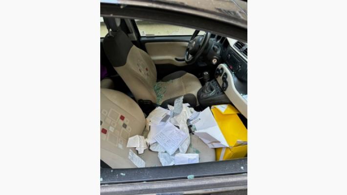 Topi d'auto in azione a due passi dal duomo