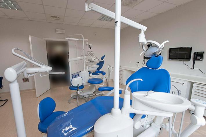 Urgenze odontoiatriche: cambiate le modalit&agrave; di accesso ai servizi di Ausl e Ospedale