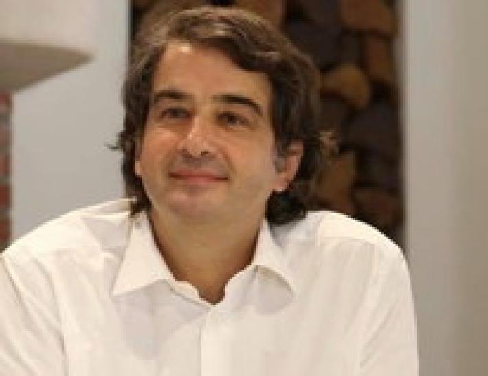 Raffaele Fitto: "Sono positivo al Covid". Contagiata anche la moglie