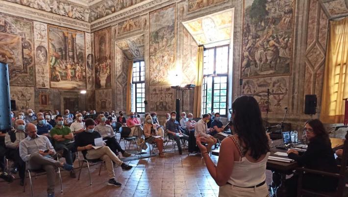 L'Avis: &laquo;Bisogna donare pi&ugrave; plasma&raquo;. Appello ai giovani