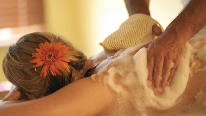 &laquo;Sei bella&raquo;. E il massaggio diventa hard