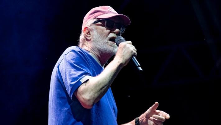 De Gregori al Parco Ducale: pagine chiare di brani eterni. Pubblico in estasi