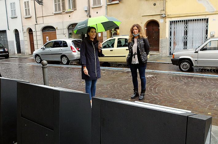 Plastica e barattoli si raccolgono anche sotto terra