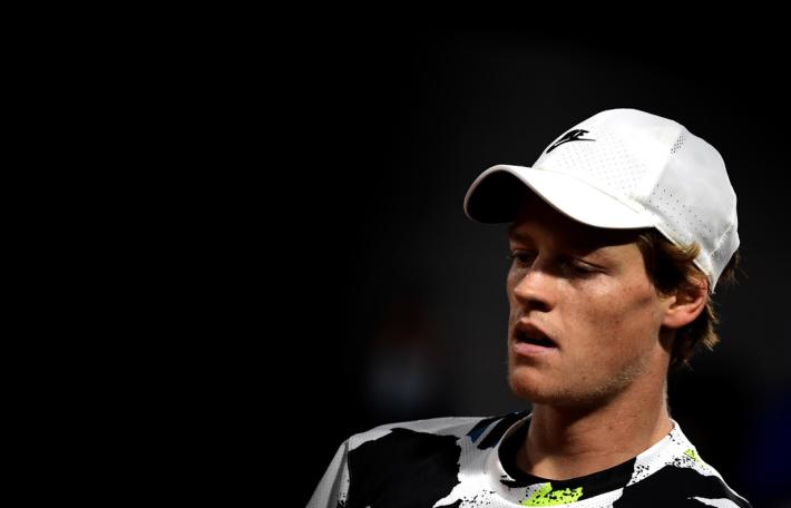 Sinner ci prova ma Nadal vince in tre set e va in semifinale