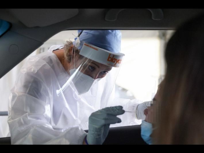 15 nuovi positivi a Parma. &nbsp;Record di tamponi in Emilia Romagna, 14.881 con  193&nbsp;casi in pi&ugrave; rispetto a ieri&nbsp;