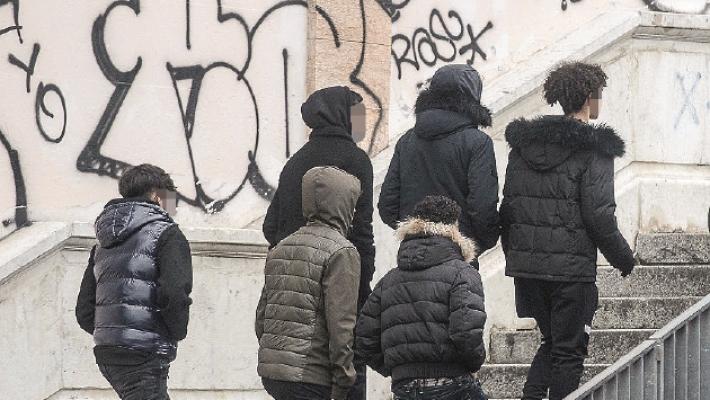 Baby gang, i commercianti insorgono: &laquo;L'impunit&agrave; &egrave; il peggior segnale&raquo;
