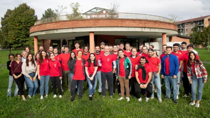 PwC, volontari al lavoro per rendere pi&ugrave; bello il centro giovani