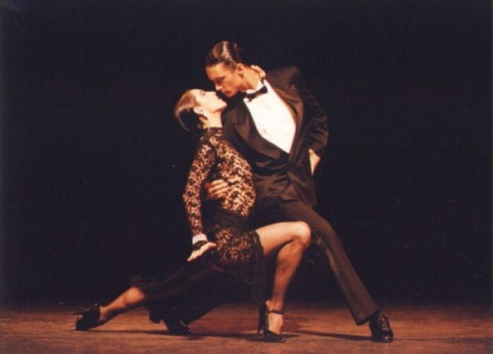 Non solo calcetto, anche "s'istrumpa" e tango nella lista dei 130 divieti per lo sport