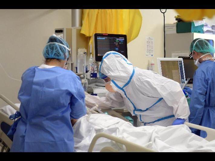 Istituto superiore di sanit&agrave;: (Indice Rt nazionale a 1,17) "L'epidemia &egrave; entrata in una fase acuta"