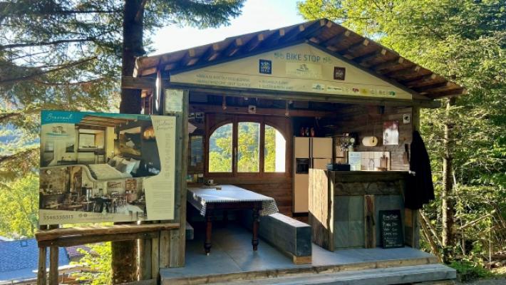 Valditacca, quel bar senza oste che attira i turisti