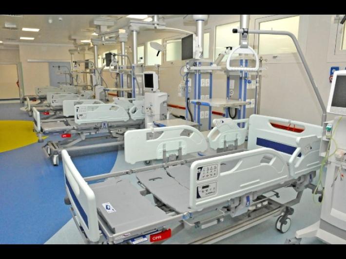 Lo Spallanzani da oggi accetta solo pazienti Covid 