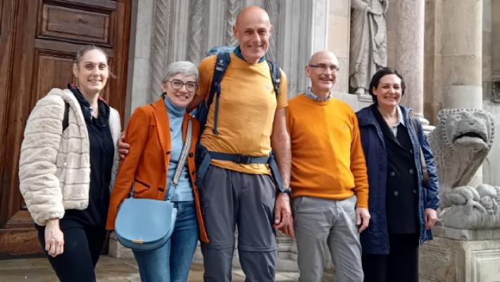 Il pellegrino Elviri ha vinto la sfida: a piedi da Canterbury a Fidenza