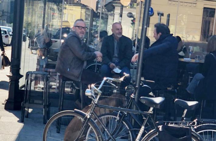 Stefano Pioli festeggia a Parma la vittoria nel derby