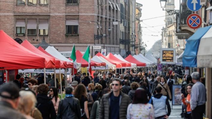 Dagli street tutor alle aree verdi, otto progetti per un Oltretorrente pi&ugrave; luminoso e sicuro